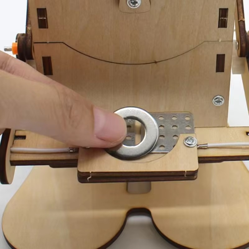 Coin Swallowing Eating Robot M - Science Diy Model ulasan dan harga